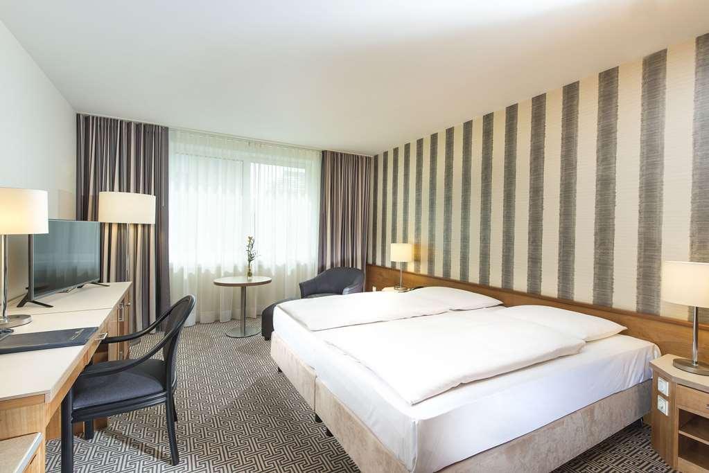 Maritim Hotel Stuttgart Room photo